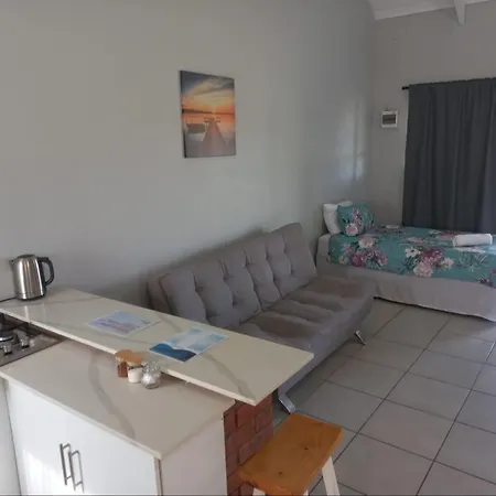 Blue Mountain Farm Lodge, Cabins & Cottages Swellendam Room photo