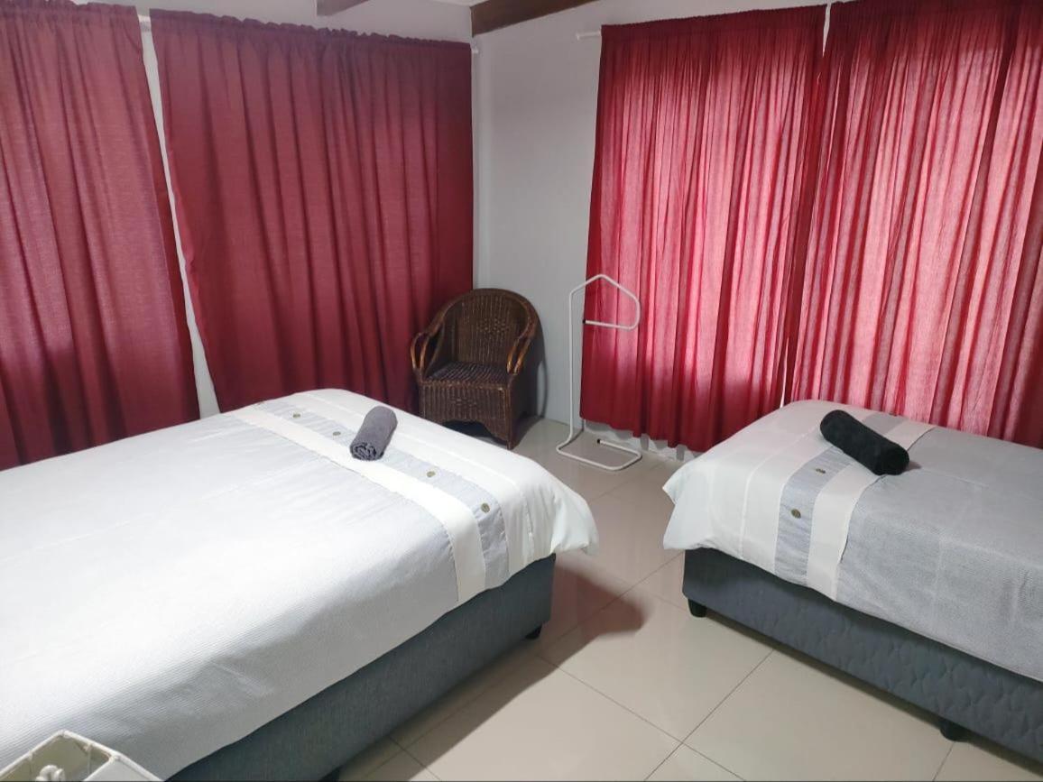 Blue Mountain Farm Lodge, & 3* Swellendam