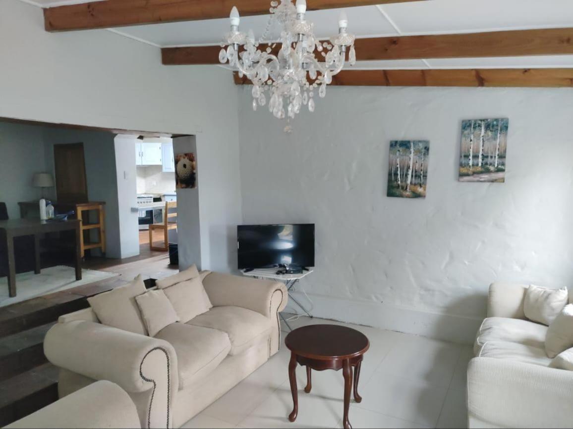Blue Mountain Farm Lodge, & 3*