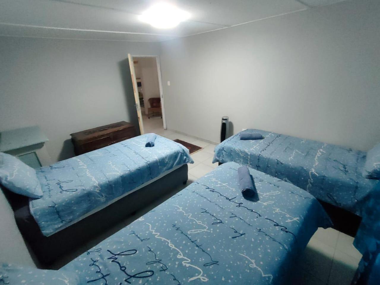 Blue Mountain Farm Lodge, & Bed & Breakfast Swellendam